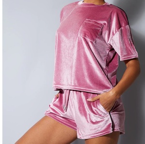 Conjunto corto de terciopelo holgado de gran tamaño para hombre, conjunto de chándales de terciopelo, traje a juego de terciopelo, ropa transpirable para exteriores de verano - Product Image 6
