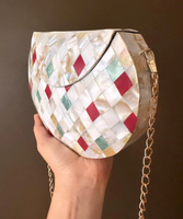 Tas Selempang Wanita Buatan Tangan dari Mutiara dengan Detail Kerang Laut Bohemian Vintage, Tahan Air, untuk Acara Khusus