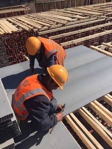 Panneau <span class=keywords><strong>de</strong></span> <span class=keywords><strong>coffrage</strong></span> en plastique CONSO pour la construction neuve, utilisable 30 à 50 fois, pour l'étanchéité des villas modernes - Product Image 3