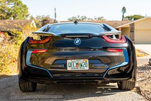 BMW i8 Coupé 2016 d'occasion en excellent état - Product Image 2