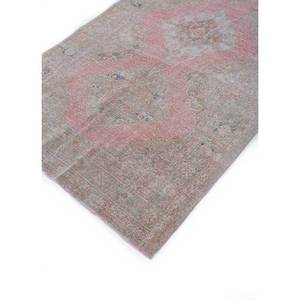 Tapis en laine noués à la main vintage rose et violet Pae-797, motifs rectangulaires médaillon pour couloir, pour salon d'adolescents par Jaipur Rugs US - Product Image 2