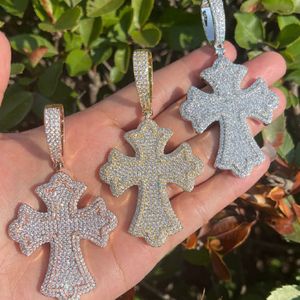 Pendentif en forme de croix serti de diamants de laboratoire, style rappeur, pendentif hip-hop pour homme, collier hip-hop de luxe - Product Image 2