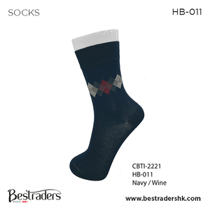 Chaussettes de fête de mariage unisexes respirantes à séchage rapide antidérapantes au design personnalisé en viscose de bambou et polyester en vente - Product Image 3