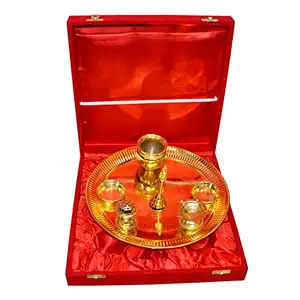 Precio al por mayor de latón Pooja Thali Set hecho a mano y hecho a mano Puja Thali Set tradicional para Pooja Arti artículo religioso hindú