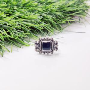 แหวนสวมใส่ทุกวันที่ดีที่สุดกับพลอยสีดำพลอยสีเงินพลอยพลอยสีดำเครื่องประดับสำหรับงานแต่งงานหรืองานเลี้ยงสำหรับเธอ - Product Image 1