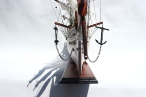 Modèle de bateau à voile en bois CUTTY SARK, fait main, personnalisé, produit de haute qualité fabriqué au Vietnam - Product Image 3