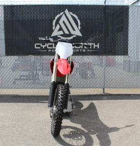 100% AUTÉNTICO Certificado 2023 "Stark VARG Alpha MX/19 80HP Disponible para la Venta - Product Image 1