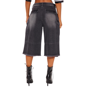Shorts cargo en jean noir délavé pour femme, taille mi-haute, coupe ample, déchirés, longueur genou, style streetwear décontracté - Product Image 2