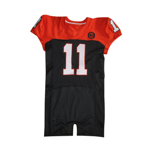 Camiseta de fútbol americano duradera, camiseta de dos tonos, tela de poliéster de malla, camisetas de fútbol de primera calidad fabricadas en Pakistán - Product Image 1