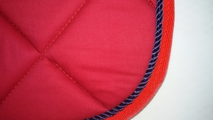 แผ่นรองอานม้าม้าปรับแต่งได้พร้อมซับโพลีคอตตอนนุ่มสไตล์ตะวันตกโลโก้ม้ากระโดดได้อย่างมั่นคง - Product Image 6