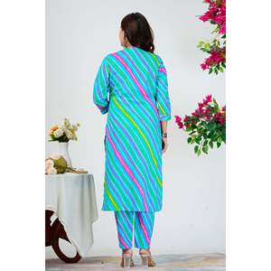 Conjunto de Kurta de Georgette a Rayas Azul Agua Vibrante con Dupatta Ombré Rosa-Verde, Estilo Bollywood, Ropa Étnica India, Saree Choli - Product Image 4