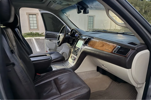 LISTO PARA CONDUCIR - USADO, VOLANTE A LA IZQUIERDA |   Volante a la derecha |   CADILLAC ESCALADE ESV PLATINUM AWD 2010 - Product Image 5