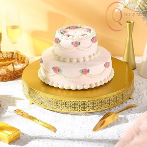 Elegante Soporte para Tartas de Metal con Bordes Lisos, Ideal para Exhibir Tartas y Dulces - Product Image 4
