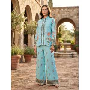 Ensemble court en velours côtelé bleu ciel brodé de fleurs pour femmes, tenue assortie bohème en deux pièces, manches trois quarts, respirant et élégant - Product Image 1