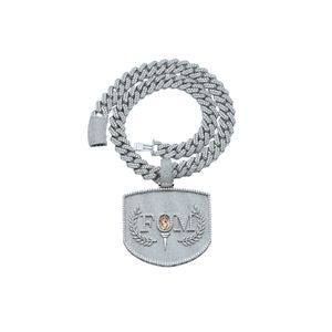 Diamantes de moissanita estilo Hip Hop personalizados en joyería colgante de plata 925 para hombres - Product Image 3
