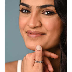 Anillos de Plata de Ley 925 de Primera Calidad para Mujer, Chapados en Rodio con Engaste de Circonita, Regalo Perfecto - Product Image 4