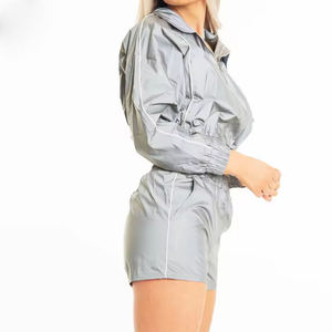 ชุดออกกำลังกายผ้าไนลอนแบบครอปสำหรับผู้ชายและผู้หญิงชุดออกกำลังกายเสื้อกันลมสำหรับยิมโลโก้ออกแบบได้ตามต้องการ - Product Image 4