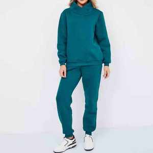 Ensemble survêtement décontracté pour femme en deux pièces avec logo brodé personnalisé et effet vieilli, comprenant un pantalon de jogging et un sweat à capuche zippé - Product Image 2