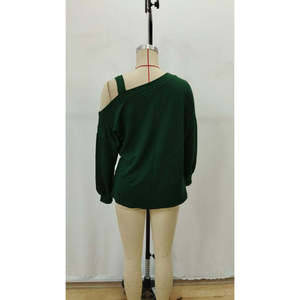 Blusa de viscosa de dos hilos con detalle de tirante en un solo hombro y manga larga para mujer, 30201 - Zumrut - Product Image 5