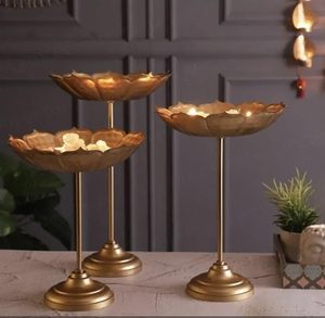 ของตกแต่ง Taj urli Stand แท่นวางเทียนทีไลท์สำหรับ Diwali คริสต์มาสงานแต่งงานและของตกแต่งบ้าน - Product Image 1
