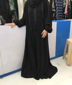 Abayas élégantes et modestes pour femmes, brodées à la main, en dentelle, robes traditionnelles formelles de Dubaï, tissu respirant - Product Image 1