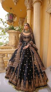 NUEVO-HERMOSO-NEGRO-CHAQUETA DE NOVIA, VESTIDO LEHENGA Y DUPATTA CON DABKA EMBELLECEDADA, PIEDRA, TRABAJO DE BORDADO DE PERLAS para BODA = 2024 - Product Image 2