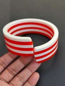 Kaimei 2025 Joyería de Moda, Brazaletes de Resina Acrílica con Patrones Gruesos Chapados en Oro para Mujer, Brazalete Irregular para Boda, Ecológico - Product Image 3