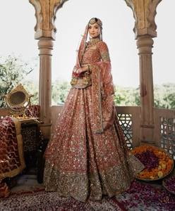 Nueva hermosa blusa de novia pesada y vestido de Lehenga con bordado adornado con cuentas de cristal, piedra, Dabka, trabajo de perlas = 2025 - Product Image 1