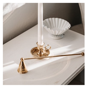 Tapón plateado de metal de lujo hecho a mano para el cuidado de velas, logotipo personalizado, opciones OEM para la fabricación de velas, forma de campana de alta calidad - Product Image 4