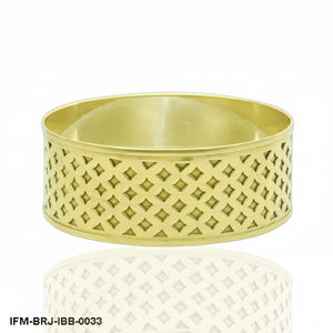 Brazalete de Latón Hecho a Mano con Diseño Geométrico de Diamantes Recortados, Brazalete Ajustable en Tono Dorado para Mujer, Joyería de Banda Ancha - Product Image 3