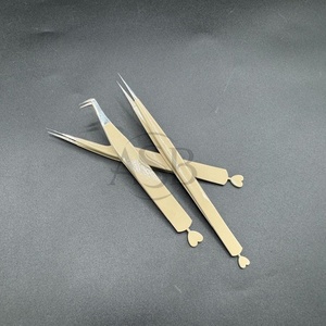Pinzas de extensión de pestañas de corazón con logotipo personalizado de acero inoxidable sostenible japonés marrón desnudo pinzas de pestañas de volumen de punta sin fibra - Product Image 1