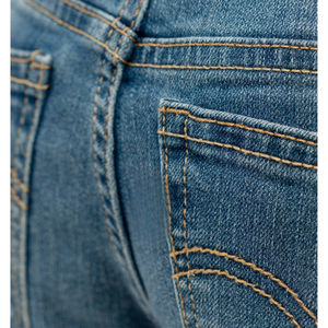 Salopette en jean pour filles, bretelles réglables, design classique avec poches, coupe droite, avec options de lavage et de taille personnalisés - Product Image 6