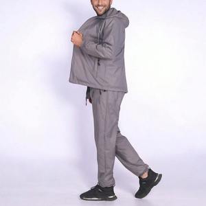 Zip Up Oversized Men Streetwear Chándal Conjuntos Fabricante Cortavientos Logotipo personalizado Hombres Chándales de nailon para hombres Calidad Premium - Product Image 6