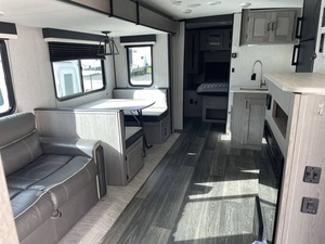 Remolque de caravana para acampar Heartland M260 usado del 2021 - Product Image 2