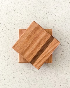 Posavasos de diseño clásico de lujo de Artisan Aura hechos a mano 100% almohadillas para tazas de café de madera de nogal Natural para uso en la Mesa - Product Image 2