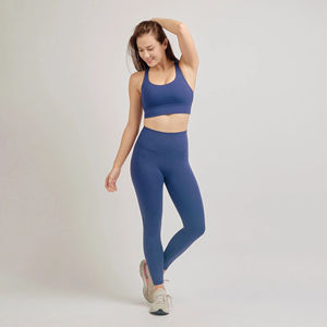 Color sólido para las mujeres de entrenamiento de las mujeres conjuntos de yoga con logotipo personalizado 2025 Ventas calientes Conjuntos de yoga Fitness para mujeres Gimnasio Fitness OEM - Product Image 5