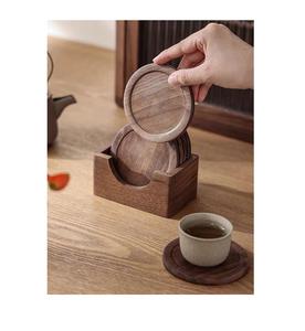 Sous-verres en bois vieilli de qualité supérieure de style classique pour de charmantes décorations de table - Product Image 1