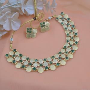 Ensemble de colliers de qualité supérieure en forme de pièce de monnaie traditionnelle plaquée or, avec cristaux en strass pour les occasions de mariage et de fête - Plaqué or antique - Product Image 1