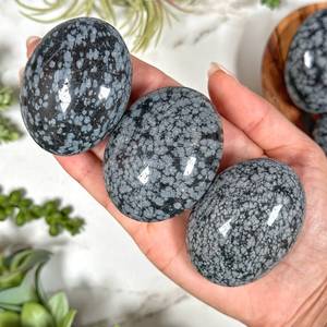 หินปาล์มออบซิเดียนเกล็ดหิมะธรรมชาติหินคริสตัลบำบัดสำหรับต่อสายดินและป้องกันหินปาล์มออบซิเดียน - Product Image 5