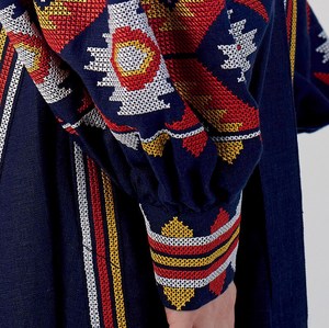 Fabricants de vêtements conception personnalisée robe Boho femmes robes Maxi femmes dame élégante à manches longues robe brodée ukrainienne - Product Image 4