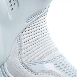 2024 nuevo diseño personalizado zapatos de moto para hombres plantilla plana impermeable de alta calidad Material de goma precio al por mayor hecho Pakistán - Product Image 3