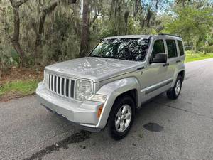 Jeep Liberty Sport d'occasion 2012 à bas prix à vendre - Product Image 2