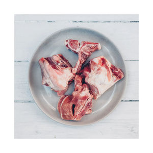 Fémurs de porc en vrac adaptés à la cuisson lente, au rôtissage ou à l'extraction de la moelle - Product Image 2