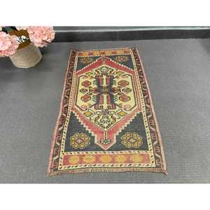 Turkish Small Eco-Friendly Patchwork Latex Backing <b>Red</b> Ombr Vintage <b>Wool</b> Rug 1.8x3.1 ft - Product Image 3