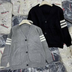 Abrigos para damas Novedades Mujeres Nuevo diseño de moda Jersey de manga larga Mujeres Suéter de punto lindo mujeres - Product Image 5