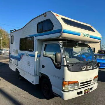 Магазин новых и подержанных грузовиков Camper RVs для продажи