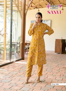 Kurti pour femme de qualité supérieure, en viscose épaisse traditionnelle, imprimé à la feuille, coupe classique, Maruti Fashion, pour les festivals, les mariages et les tenues décontractées - Product Image 2