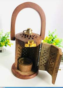 Linterna de madera de alta calidad de latón AK, tarro de vela de diseño único, pieza de exhibición de tendencia para decoración del hogar/artículo de decoración Diwali - Product Image 4