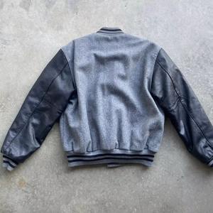 Veste universitaire personnalisée OEM, veste de baseball pour l'école et le collège, veste universitaire pour hommes, logos brodés, veste respirante pour hommes - Product Image 2