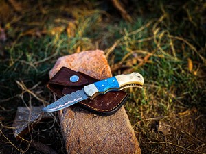 Cuchillo plegable de acero de Damasco efectivo para supervivencia al aire libre, cuchillo de Camping de bolsillo, Funda de cuero para caza, envío directo disponible - Product Image 6